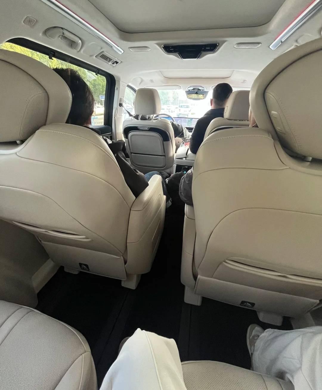 开心旅游推出高端私人订制之旅重新定义北京深度游j9九游真人游戏第一平台解锁京城隐秘之美！途(图4)